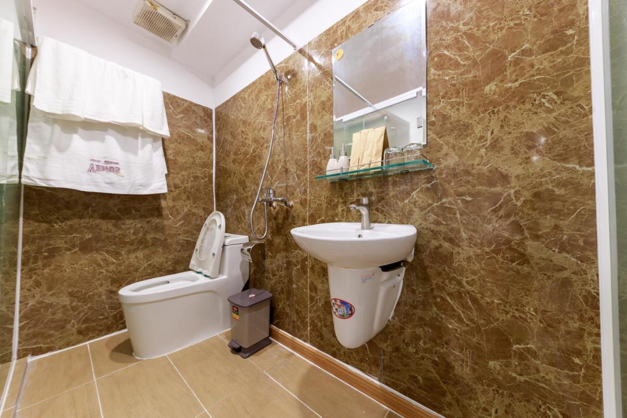 Venus Hotel & Massage - Bui Vien Walking Street Ho Chi Minh City Exterior photo